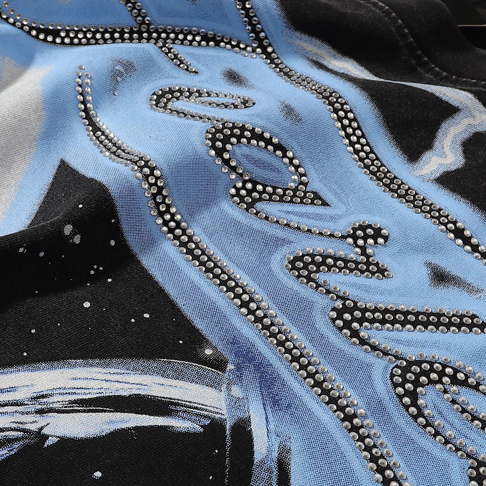 MAJESTIK Astronaut Skull Graphic T-Shirt — detail